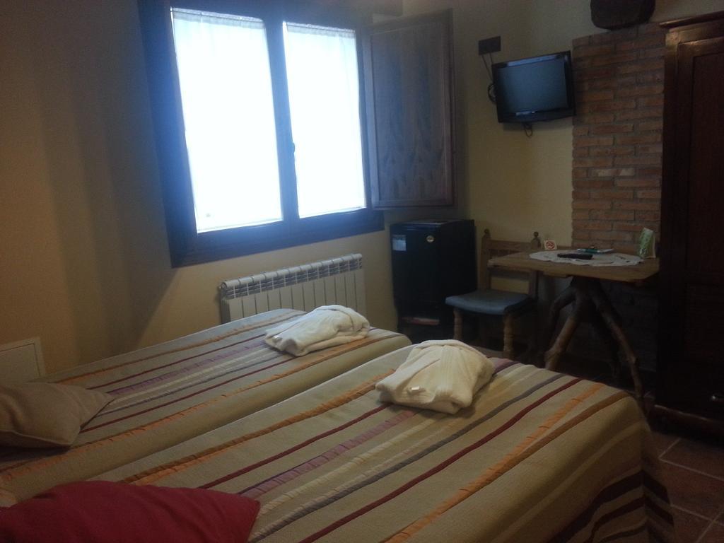 Hotel Rural El Horno De Aliaga Luaran gambar