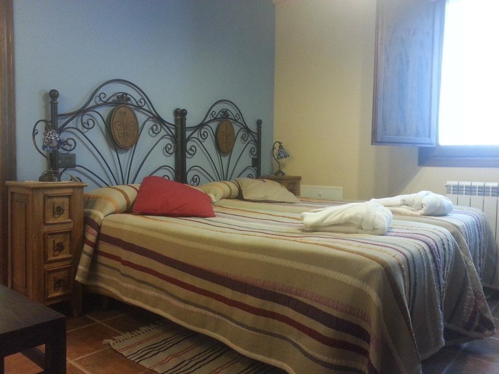 Hotel Rural El Horno De Aliaga Bilik gambar