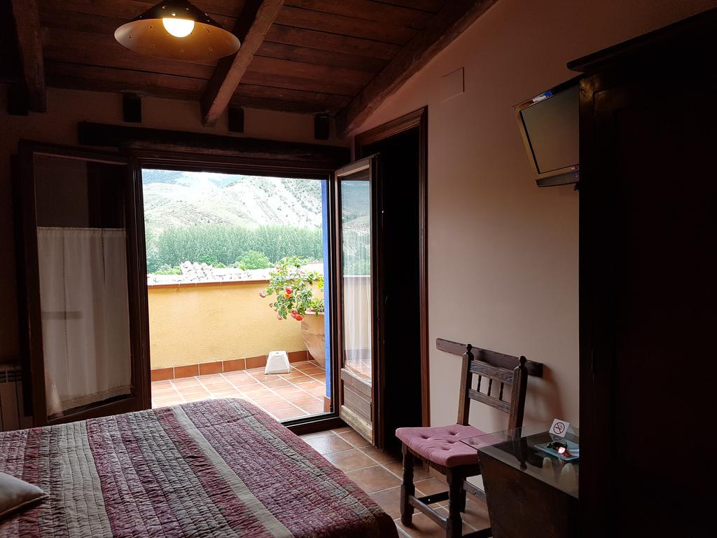Hotel Rural El Horno De Aliaga Luaran gambar